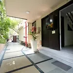 Hotel Chalet At Saket Near Pvr Cinema